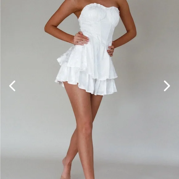 Elegant White Strapless Romper - Picture 2 of 8